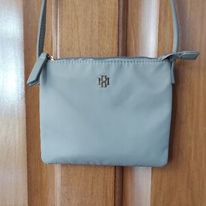 🎄• Mark & Hall Chic Taupe  Shimmery Crossbody Bag with Gold Accents, Like New